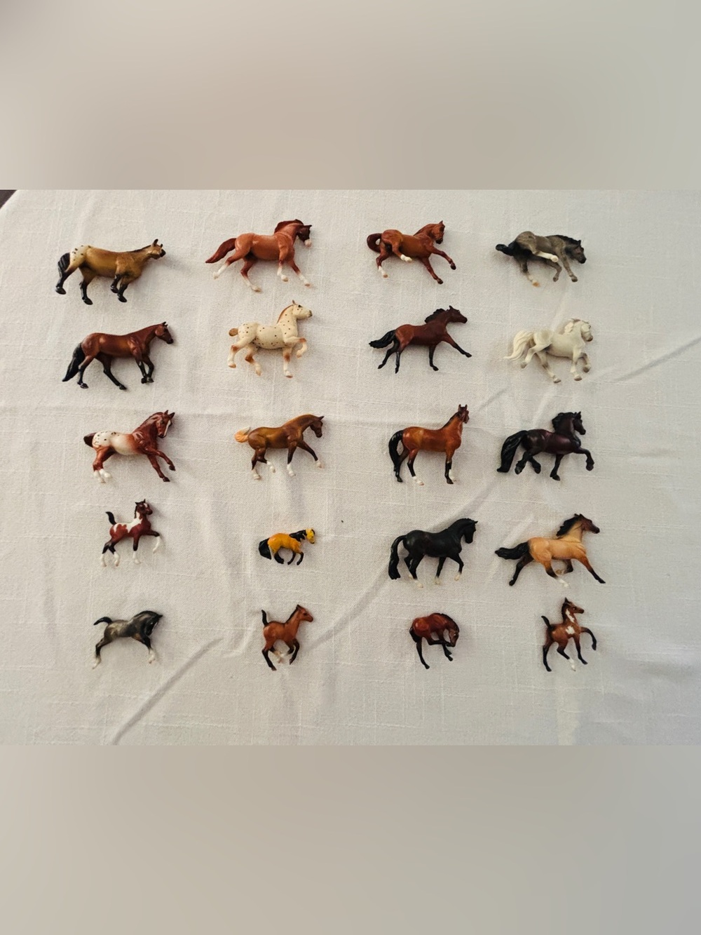 Breyer Mini and Small Horse Lot of 25 Horses Collectible
